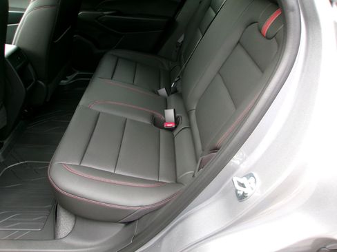 New 2026 Chevrolet Trax RS w/ Sunroof Package FWD image 11