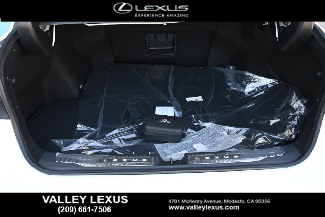 New 2026 Lexus ES 350e w/ Convenience Package FWD image 19