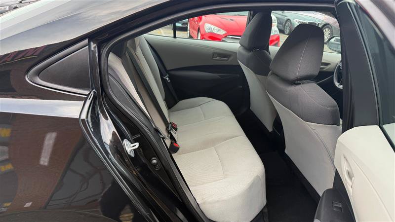 Used 2022 Toyota Corolla LE FWD image 10