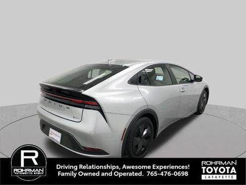 Used 2023 Toyota Prius LE FWD image 6