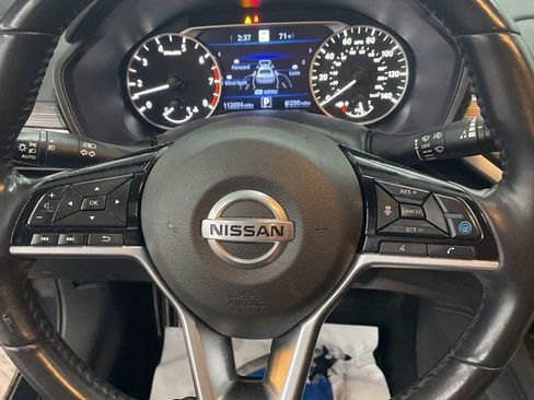 Used 2019 Nissan Altima 2.5 SL FWD image 12
