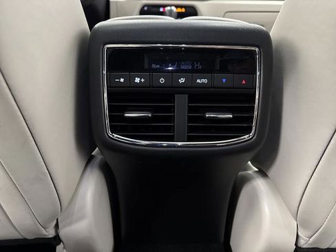 Used 2023 MAZDA CX-9 Signature image 34