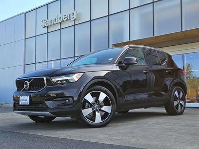 Used 2020 Volvo XC40 T5 Momentum