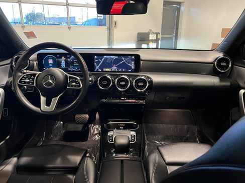 Used 2019 Mercedes-Benz A 220 4MATIC image 31