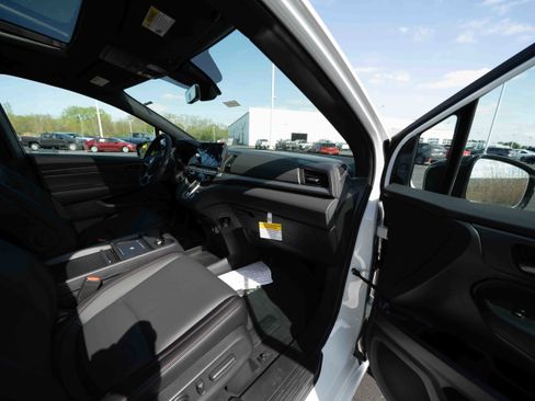 New 2026 Honda Odyssey Sport-L image 26