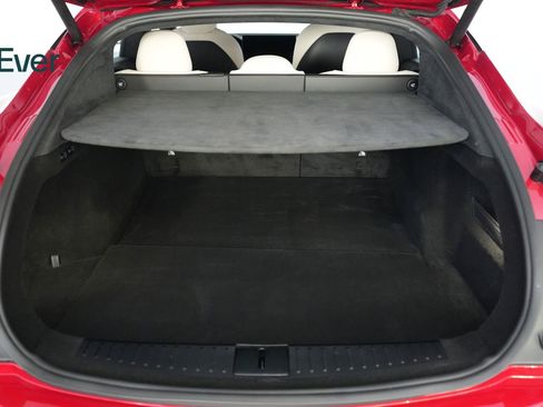 Used 2022 Tesla Model S Plaid image 8