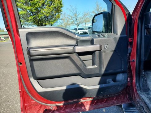 Used 2019 Ford F150 XLT w/ Equipment Group 302A Luxury image 13