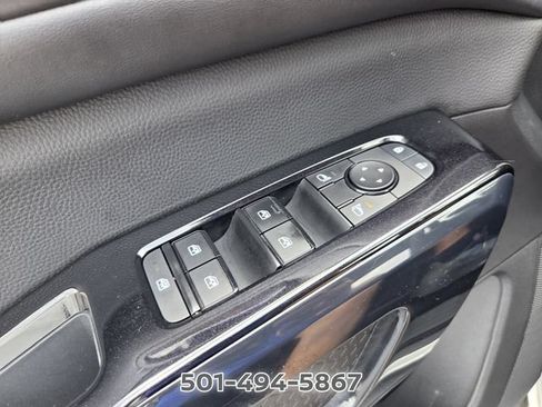 Used 2022 Nissan Pathfinder SV AWD/4WD image 27