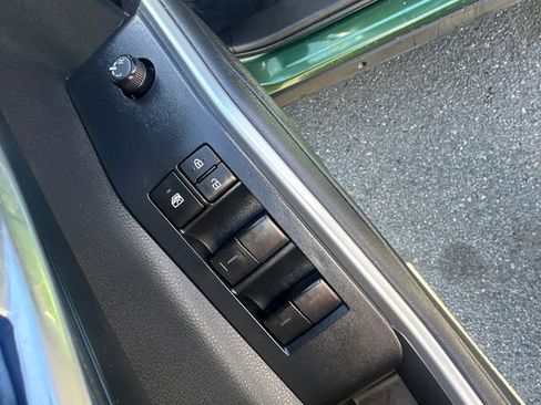 Used 2023 Toyota Highlander XLE image 30