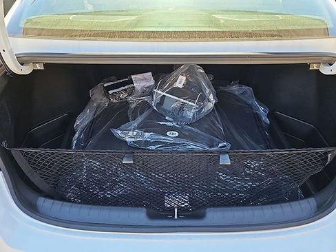 New 2025 Hyundai Elantra Limited w/ Cargo Package image 23
