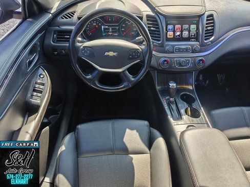 Used 2018 Chevrolet Impala LT FWD image 4