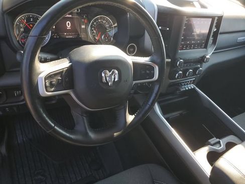Used 2020 RAM 1500 Big Horn AWD/4WD image 18