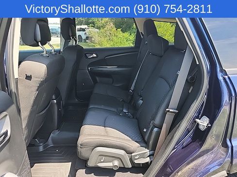 Used 2017 Dodge Journey Crossroad FWD image 19