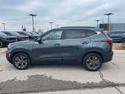 Used 2024 Kia Seltos S image 9