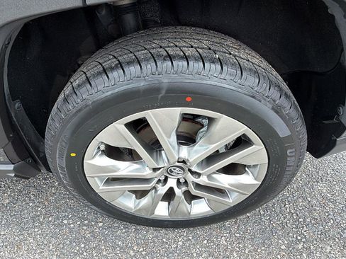 Used 2019 Toyota RAV4 XLE Premium w/ Advanced Technology Package FWD image 32