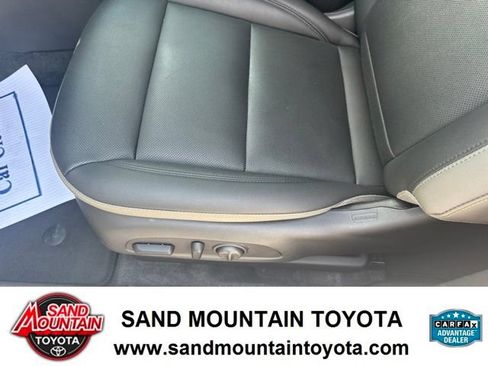 Used 2025 Chevrolet Trax ACTIV FWD image 16