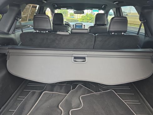 Used 2023 Ford Edge ST AWD/4WD image 10