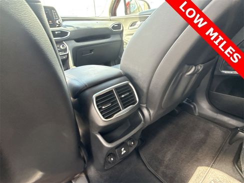 Used 2019 Hyundai Santa Fe AWD image 20