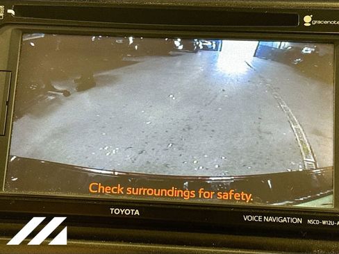 Used 2014 Toyota Sienna XLE w/ Entertainment Package image 16