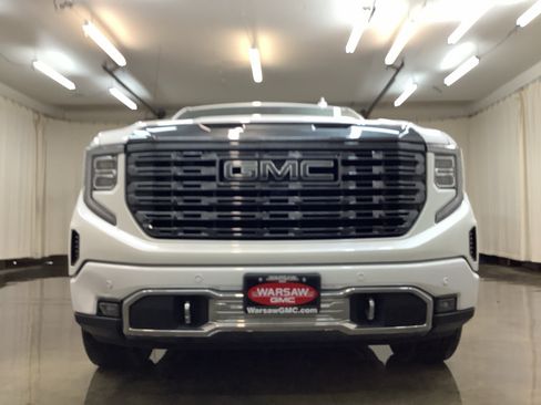Used 2024 GMC Sierra 1500 Denali Ultimate AWD/4WD image 10