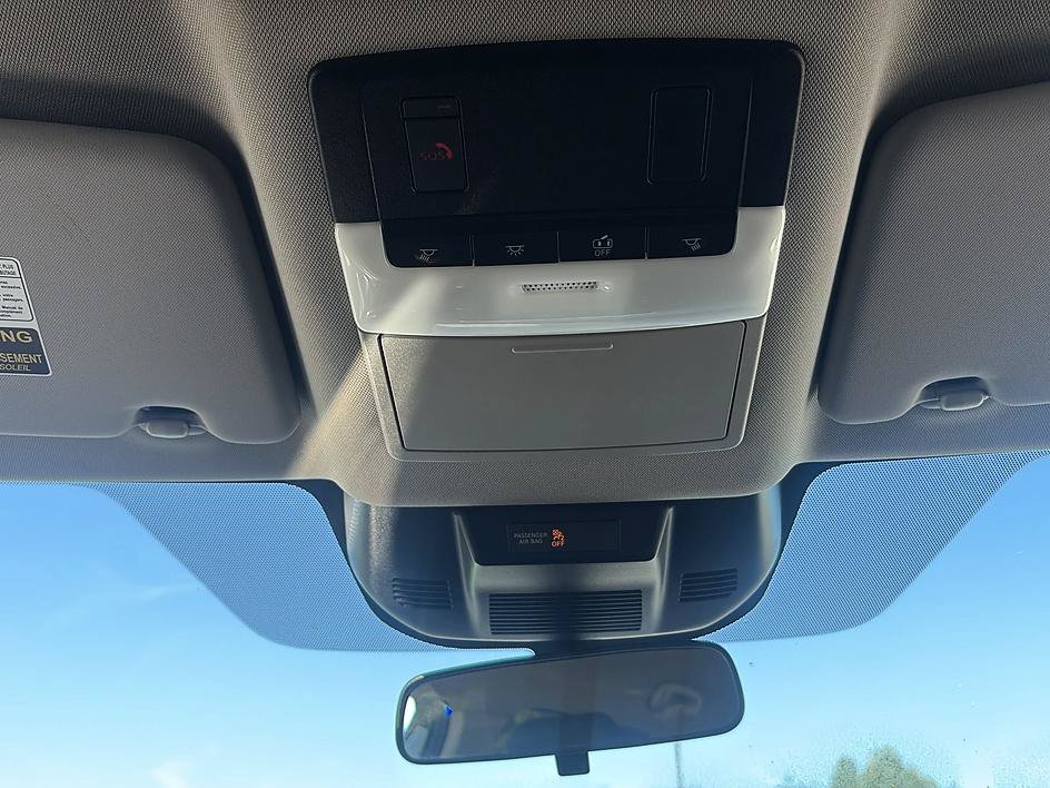 Certified 2025 Nissan Rogue SV AWD/4WD image 43