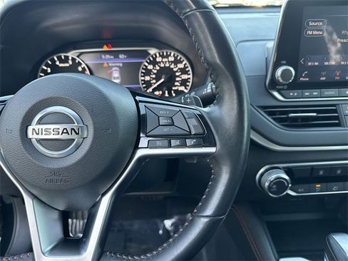 Used 2021 Nissan Altima 2.5 SR image 17