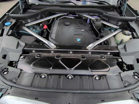 Used 2024 BMW X5 xDrive40i w/ Premium Package AWD/4WD image 15