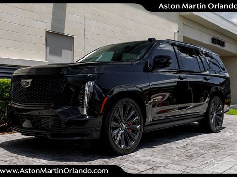 Used 2025 Cadillac Escalade V AWD/4WD image 36