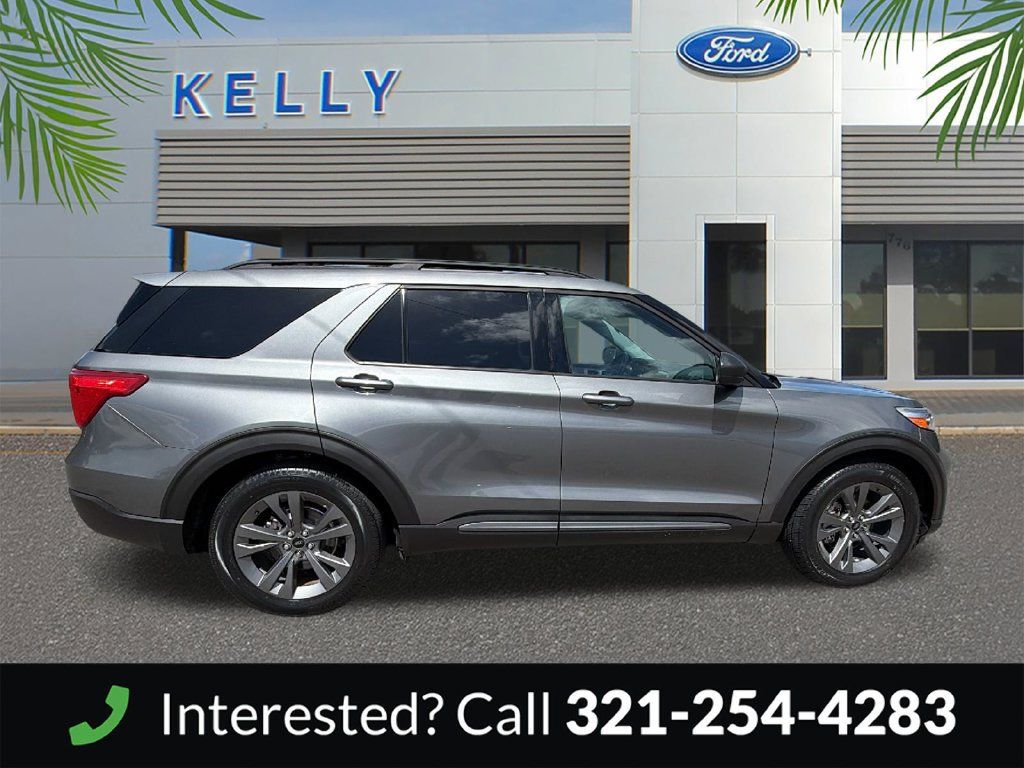 Used 2021 Ford Explorer XLT w/ Equipment Group 202A RWD image 6