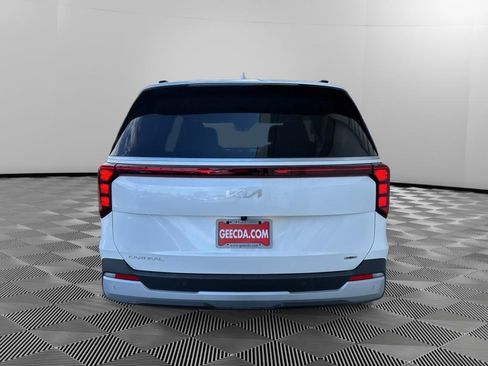 New 2026 Kia Carnival EX FWD image 5