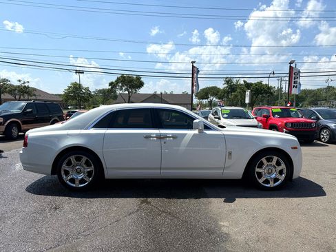 Used 2011 Rolls-Royce Ghost image 11