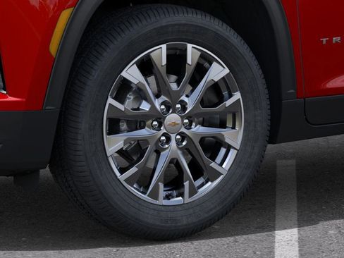 New 2026 Chevrolet Traverse LT w/ Sun and Wheel Package FWD image 37