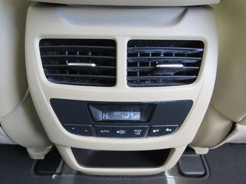 Used 2014 Acura MDX FWD image 37