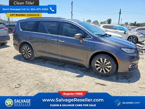 Used 2021 Chrysler Pacifica Touring-L FWD image 5
