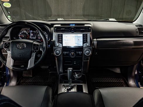 Used 2024 Toyota 4Runner SR5 Premium AWD/4WD image 18