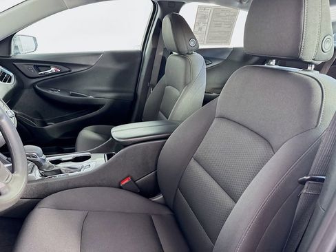 Used 2024 Chevrolet Malibu LT image 35