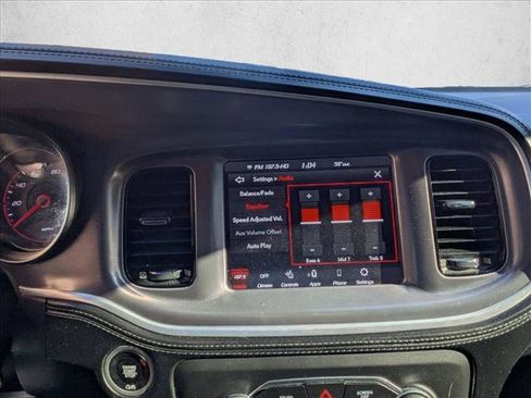 Used 2020 Dodge Charger SXT w/ Plus Group image 15
