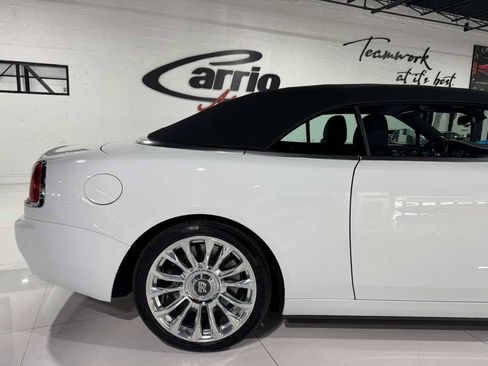 Used 2019 Rolls-Royce Dawn image 56