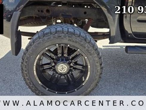 Used 2012 Nissan Frontier SV AWD/4WD image 14