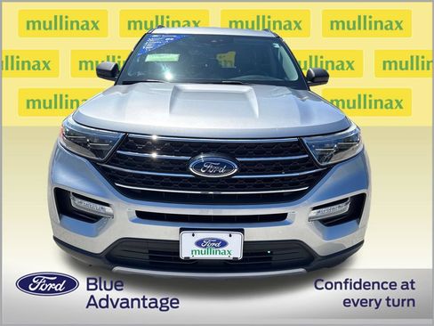 Used 2021 Ford Explorer XLT w/ Equipment Group 202A RWD image 11