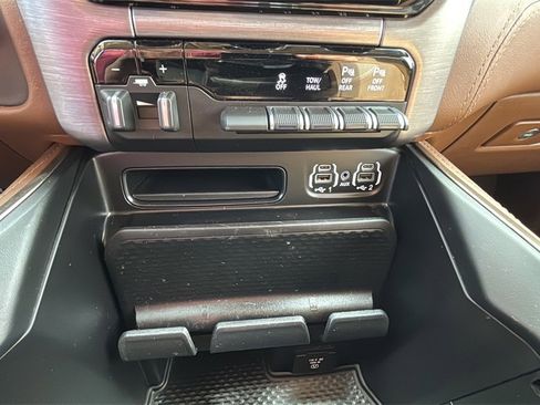 Used 2022 RAM 2500 Limited image 24
