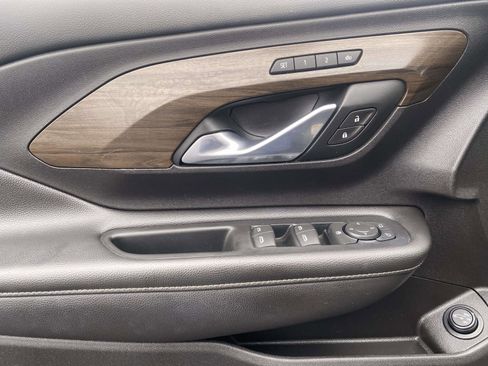 Used 2018 GMC Terrain Denali w/ Driver Alert Package II image 18