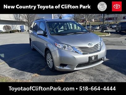 Used 2017 Toyota Sienna LE