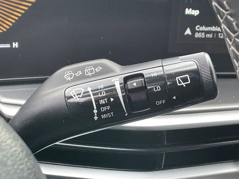 Used 2024 Kia Sorento S image 36