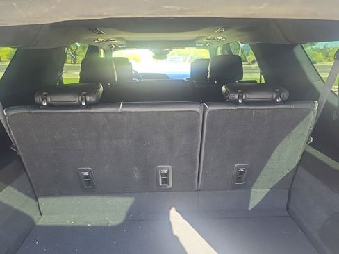 Used 2021 Cadillac Escalade ESV Sport Platinum w/ LPO, ONYX Package image 13