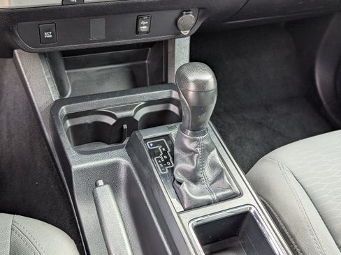Used 2019 Toyota Tacoma SR RWD image 16
