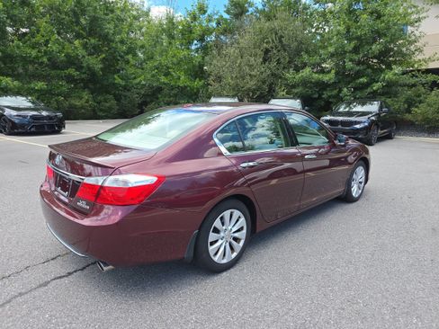 Used 2014 Honda Accord Touring image 3