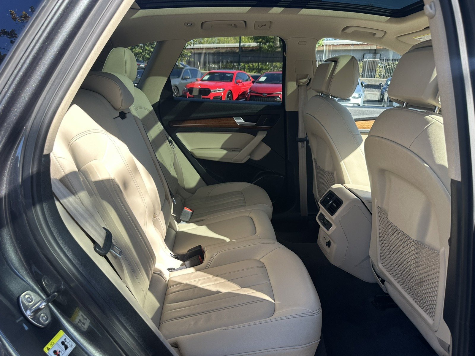 Used 2022 Audi Q5 2.0T Premium w/ Convenience Package AWD/4WD image 22