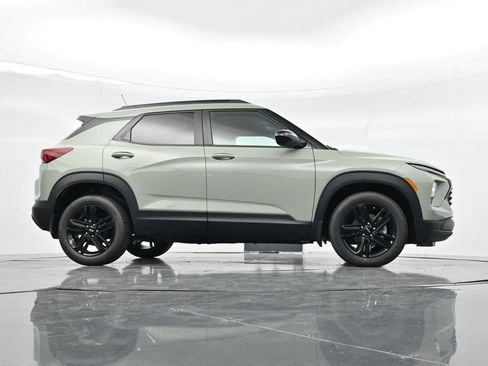 New 2026 Chevrolet TrailBlazer LT w/ Midnight Edition FWD image 33