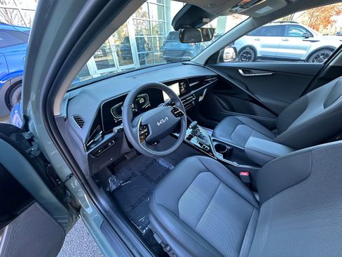 New 2026 Kia Niro EX image 30